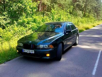 Авто BMW 5 Series 2000 № 8059484