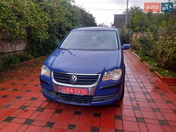 Авто Volkswagen Touran 2007 № 8059534