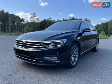 Авто Volkswagen Passat 2020 № 8060015