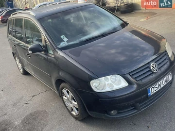 Авто Volkswagen Touran 2004 № 8060141
