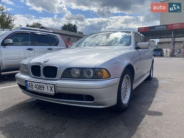 Авто BMW 5 Series 2002 № 8060247