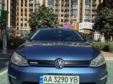 Авто Volkswagen E-Golf 2016 № 8060356