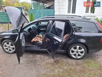 Авто Volvo V50 2009 № 8060362