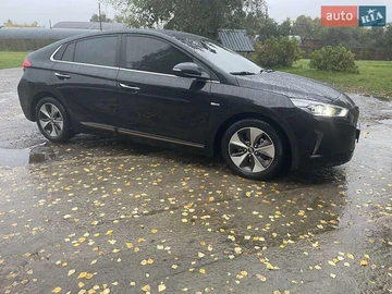Авто Hyundai Ioniq 2017 № 8060740