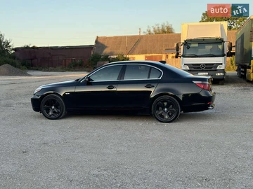 Авто BMW 5 Series 2003 № 8060916