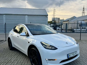 Авто Tesla Model Y 2023 № 8060972