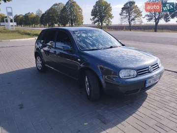 Авто Volkswagen Golf 2000 № 8061365