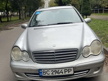 Авто Mercedes C-Class 2004 № 8061384