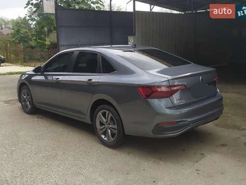 Авто Volkswagen Jetta 2022 № 8061571