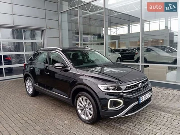 Авто Volkswagen T-Roc 2024 № 8061589
