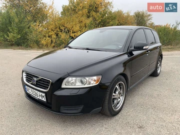 Авто Volvo V50 2009 № 8061722