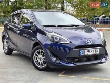 Авто Toyota Aqua 2018 № 8061766