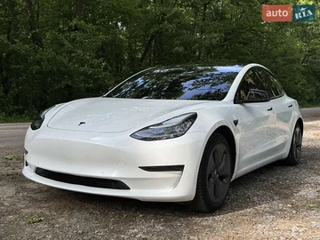 Авто Tesla Model 3 2019 № 8061907