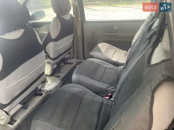 Авто Ford Galaxy 2003 № 8062089