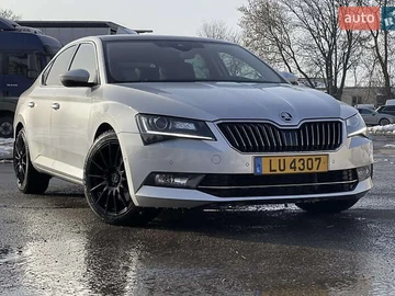 Авто Skoda Superb 2017 № 8062411