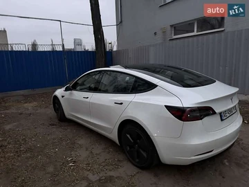 Авто Tesla Model 3 2023 № 8063087