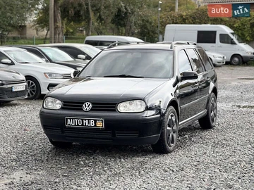 Авто Volkswagen Golf 2000 № 8063352