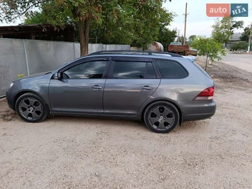 Авто Volkswagen Golf 2011 № 8063413