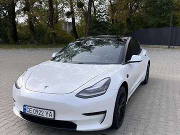 Авто Tesla Model 3 2019 № 8063703