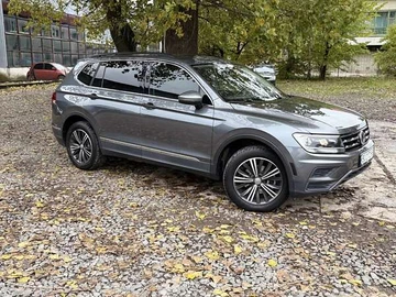 Авто Volkswagen Tiguan 2017 № 8063716