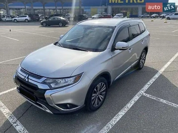 Авто Mitsubishi Outlander 2019 № 8063717