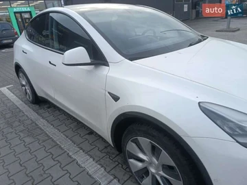 Авто Tesla Model Y 2022 № 8063832