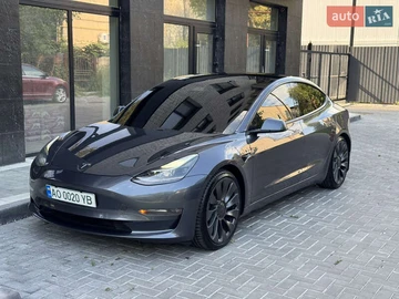 Авто Tesla Model 3 2021 № 8063833
