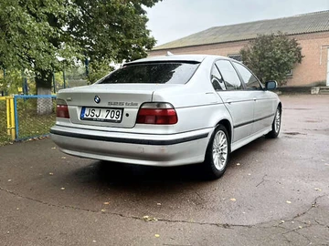 Авто BMW 5 Series 2000 № 8063999