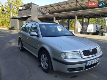 Авто Skoda Octavia 2003 № 8064069