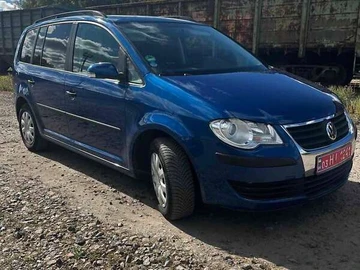 Авто Volkswagen Touran 2008 № 8064271