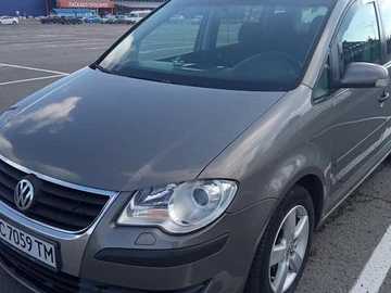 Авто Volkswagen Touran 2008 № 8064287
