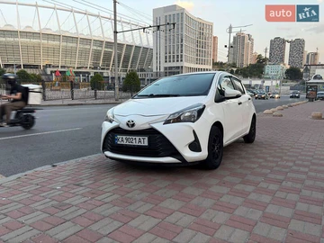Авто Toyota Yaris 2018 № 8064315