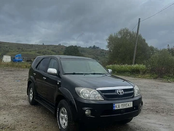 Авто Toyota Fortuner 2006 № 8064327