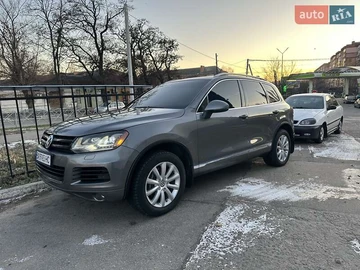 Авто Volkswagen Touareg 2012 № 8064530