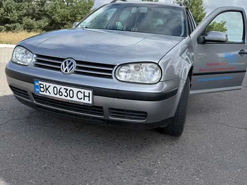 Авто Volkswagen Golf 2004 № 8064959