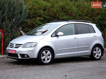 Авто Volkswagen Golf Plus 2008 № 8065004