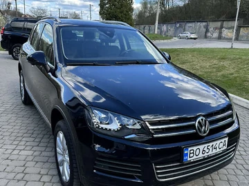 Авто Volkswagen Touareg 2012 № 8065091