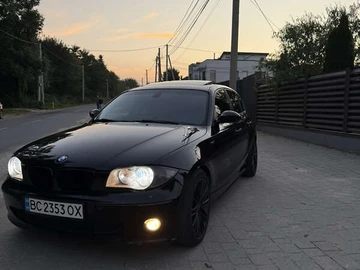 Авто BMW 1 Series 2005 № 8065295