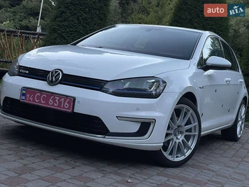Авто Volkswagen E-Golf 2015 № 8065300