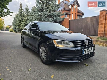 Авто Volkswagen Jetta 2015 № 8065303