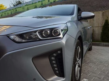 Авто Hyundai Ioniq 2018 № 8065565