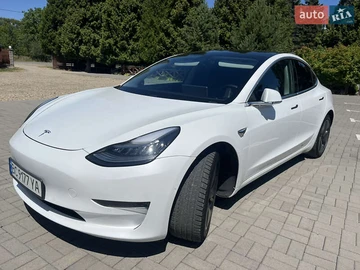 Авто Tesla Model 3 2020 № 8066162