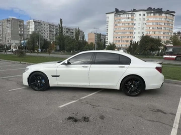 Авто BMW 7 Series 2013 № 8066186
