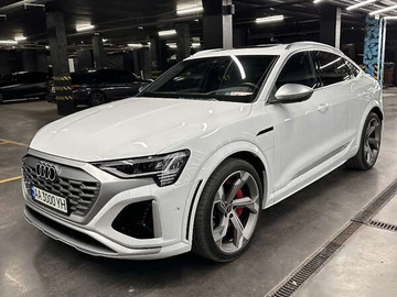 Авто Audi Sq8 Sportback E-Tron 2023 № 8066222