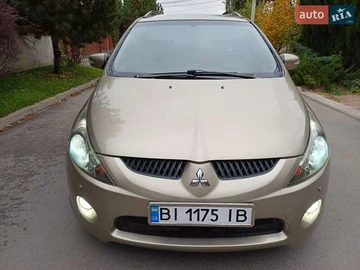 Авто Mitsubishi Grandis 2006 № 8066492