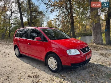 Авто Volkswagen Touran 2006 № 8066497