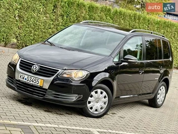 Авто Volkswagen Touran 2009 № 8066513