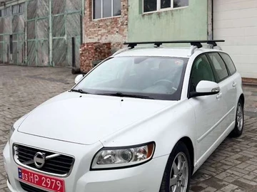 Авто Volvo V50 2012 № 8066533