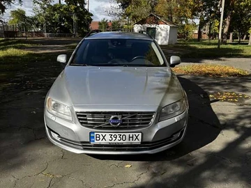 Авто Volvo V70 2014 № 8066779