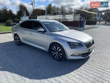 Авто Skoda Superb 2016 № 8066843